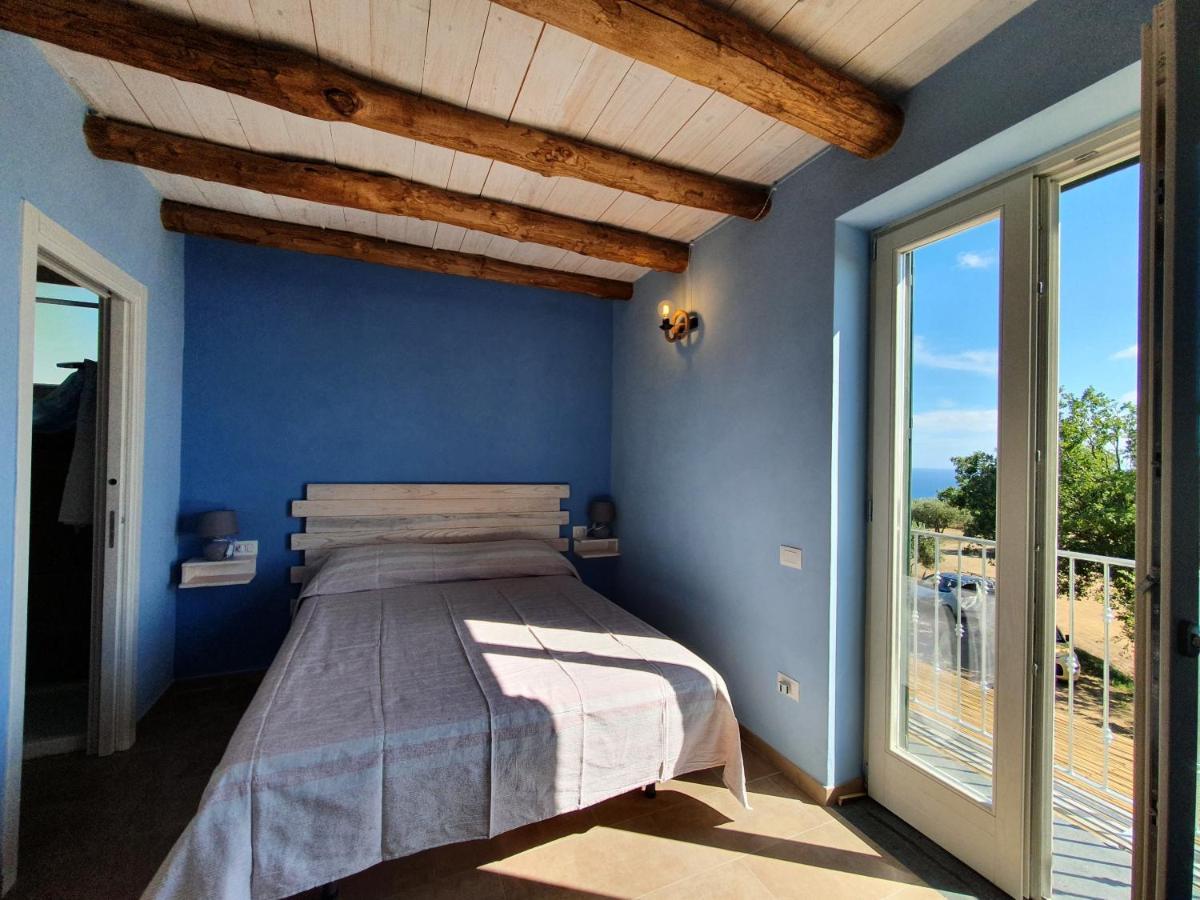 Agriturismo Le Terre Di Venere Аччароли Экстерьер фото